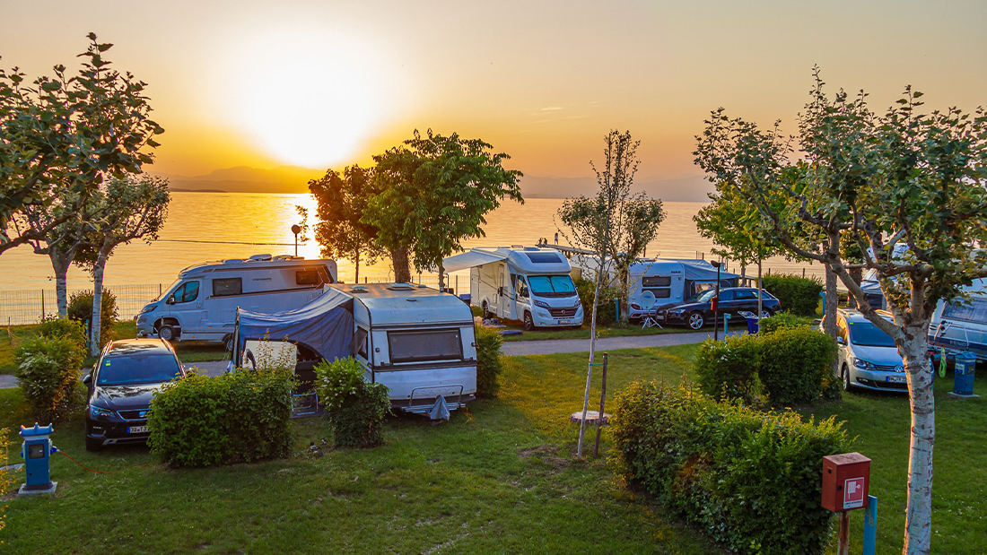 Blick auf den Gardasee vom Campingplatz Lido Lazise aus