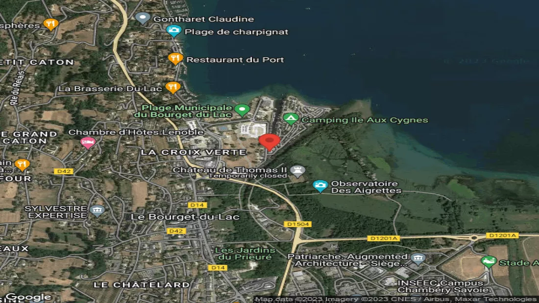 Campsite International de L'lle aux Cygnes Auvergne Rhone Alpen Frankreich